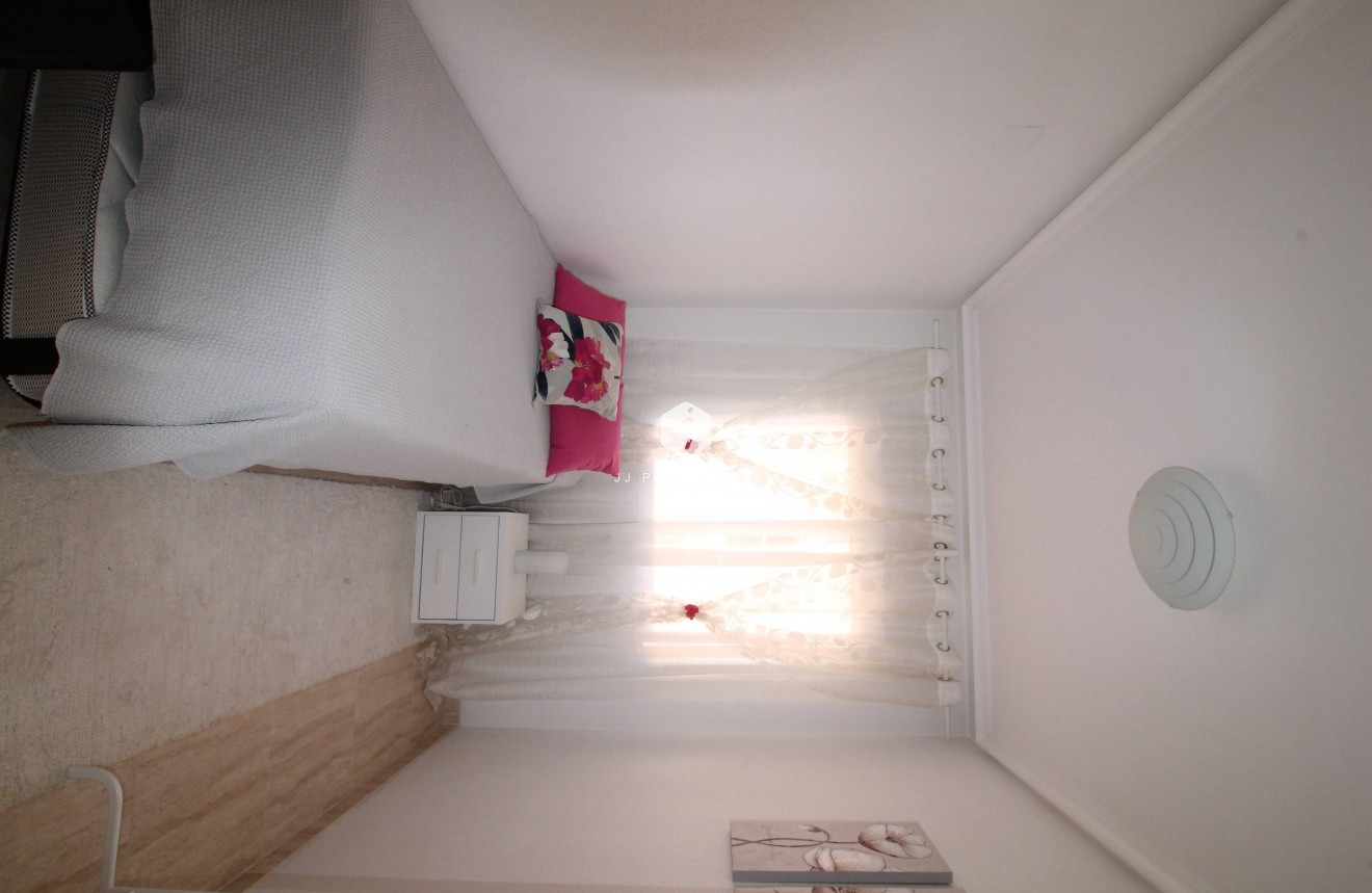 Aus zweiter Hand - Wohnung -
Torrevieja - Centro