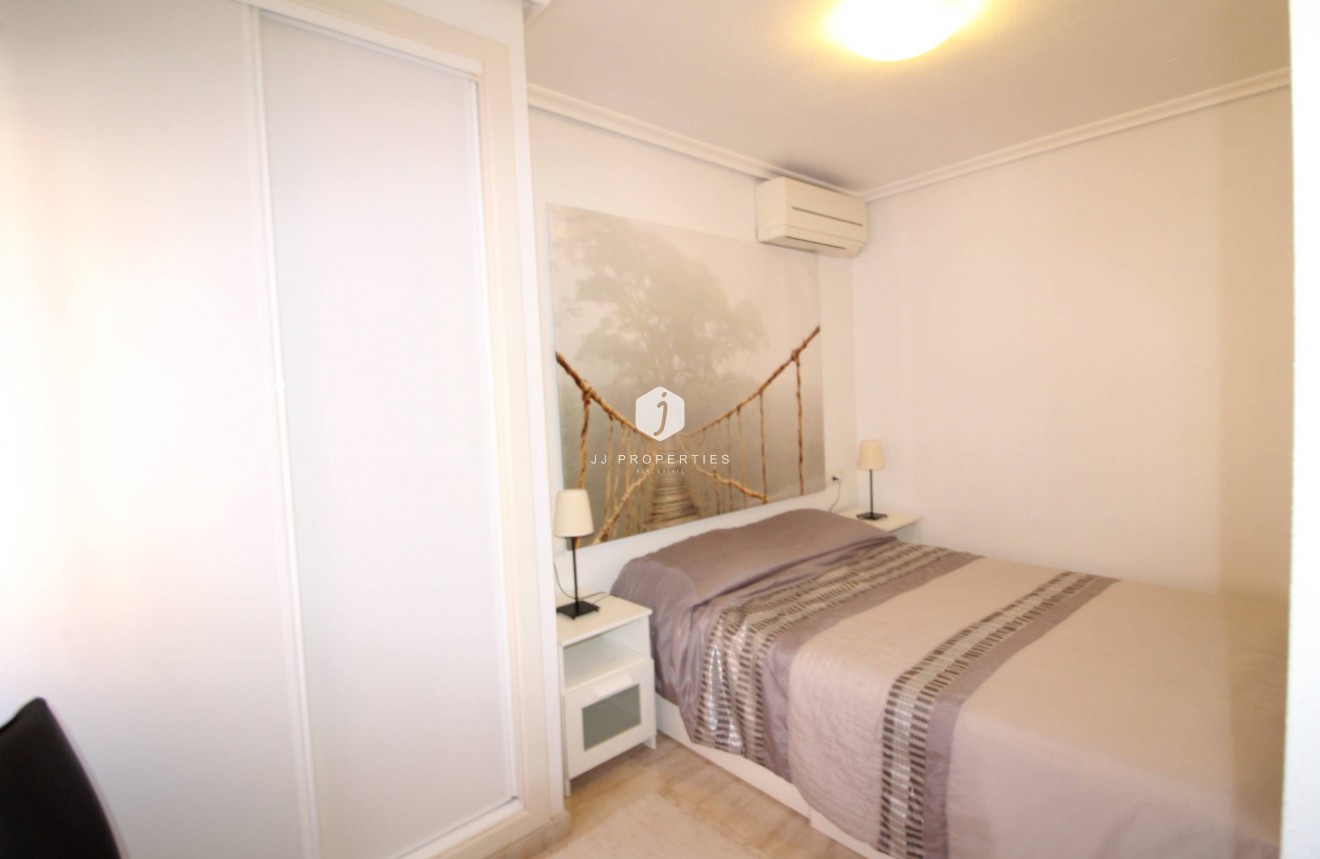 Aus zweiter Hand - Wohnung -
Torrevieja - Centro
