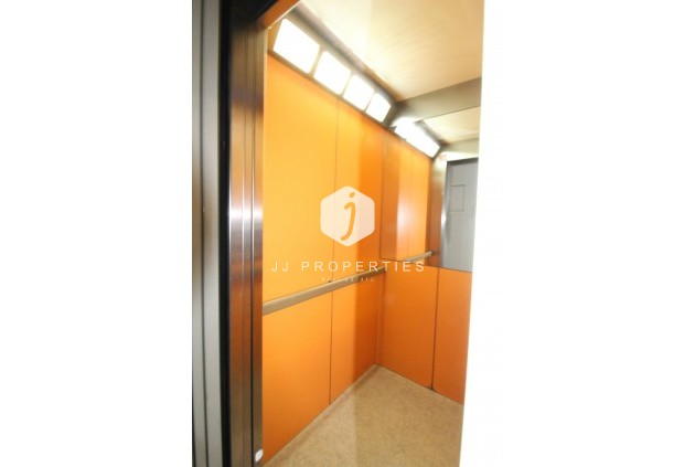 Aus zweiter Hand - Wohnung -
Torrevieja - Centro