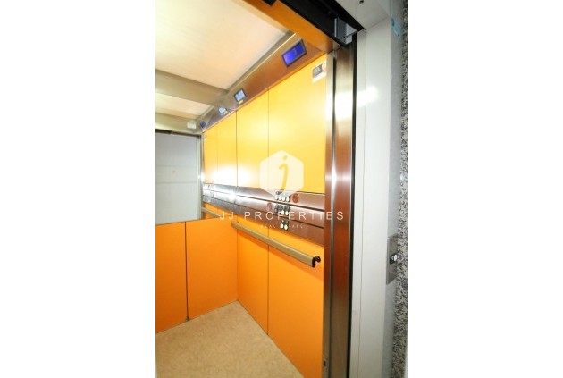 Aus zweiter Hand - Wohnung -
Torrevieja - Centro