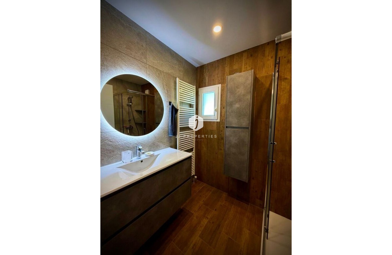 Resale - Villa -
Los Balcones - Barrio Los Balcones - Los Altos del Edén