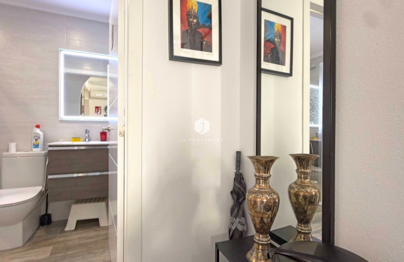 Resale - Bungalow -
Orihuela Costa - Costa Blanca