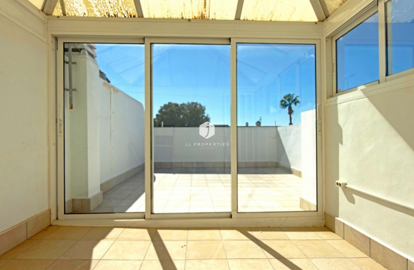 Resale - Bungalow -
Orihuela Costa - Costa Blanca