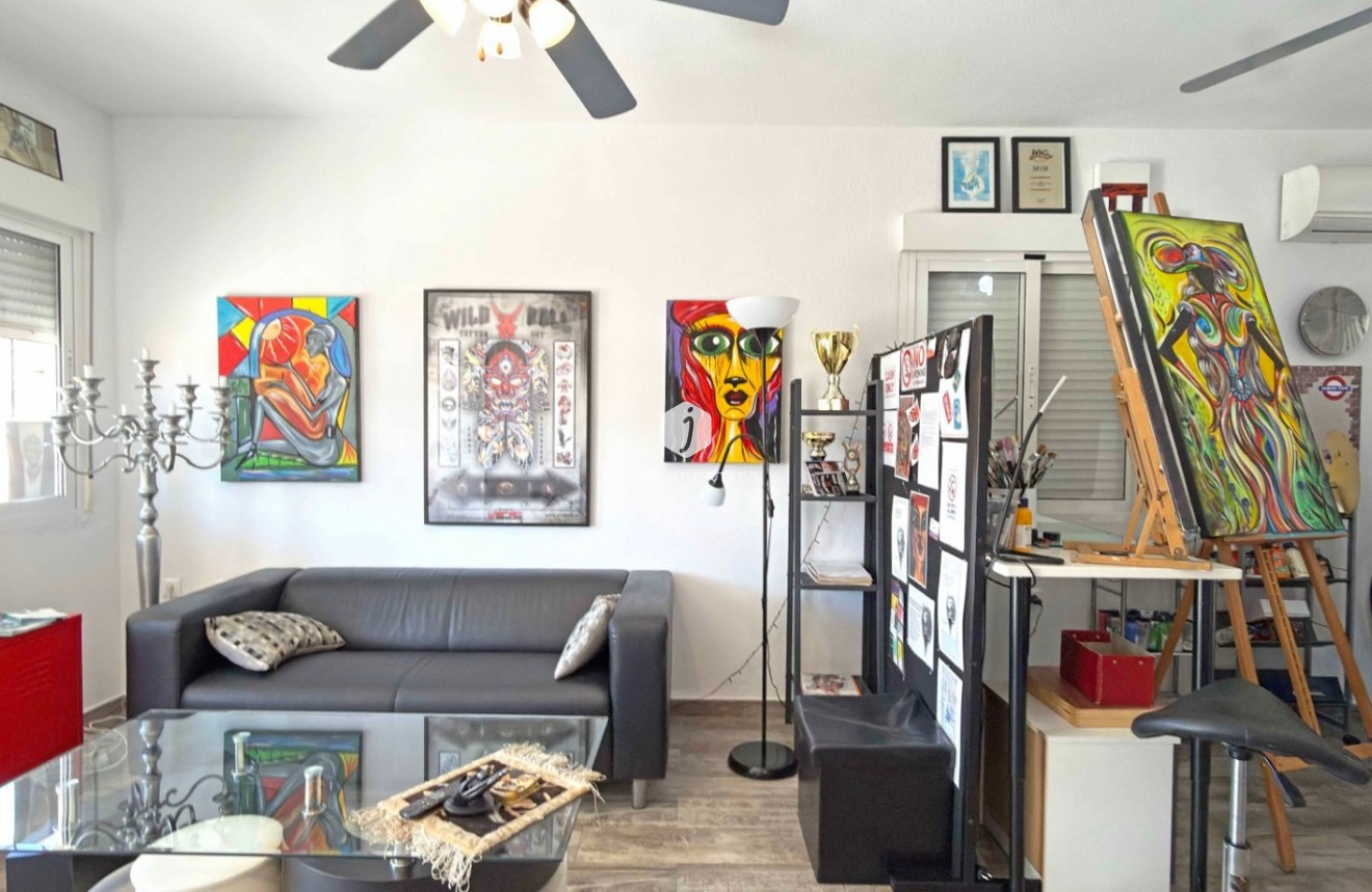 Resale - Bungalow -
Orihuela Costa - Costa Blanca