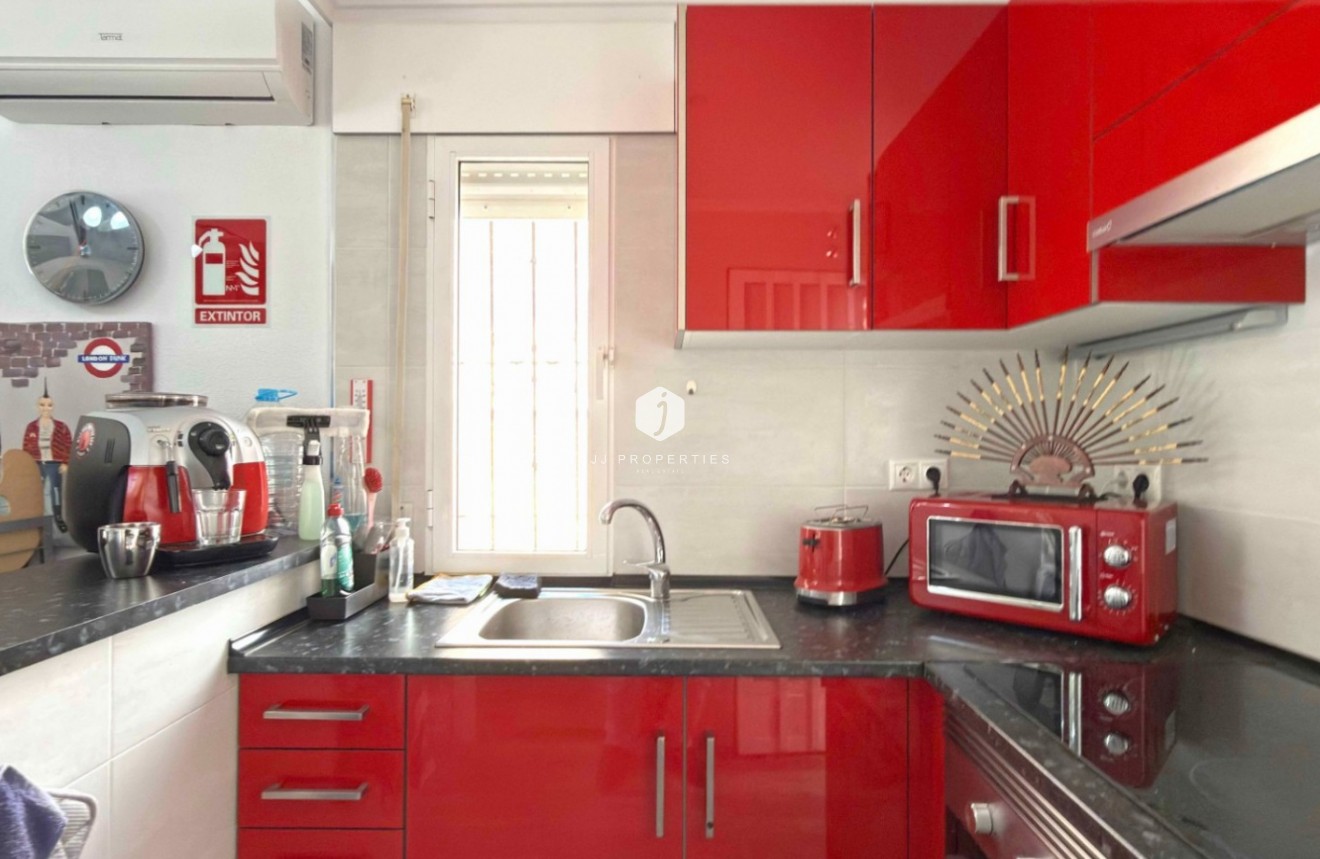 Resale - Bungalow -
Orihuela Costa - Costa Blanca