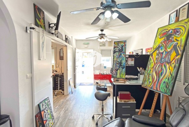 Resale - Bungalow -
Orihuela Costa - Costa Blanca