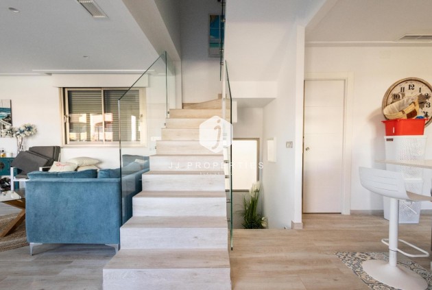 Resale - Villa -
Orihuela Costa - Costa Blanca