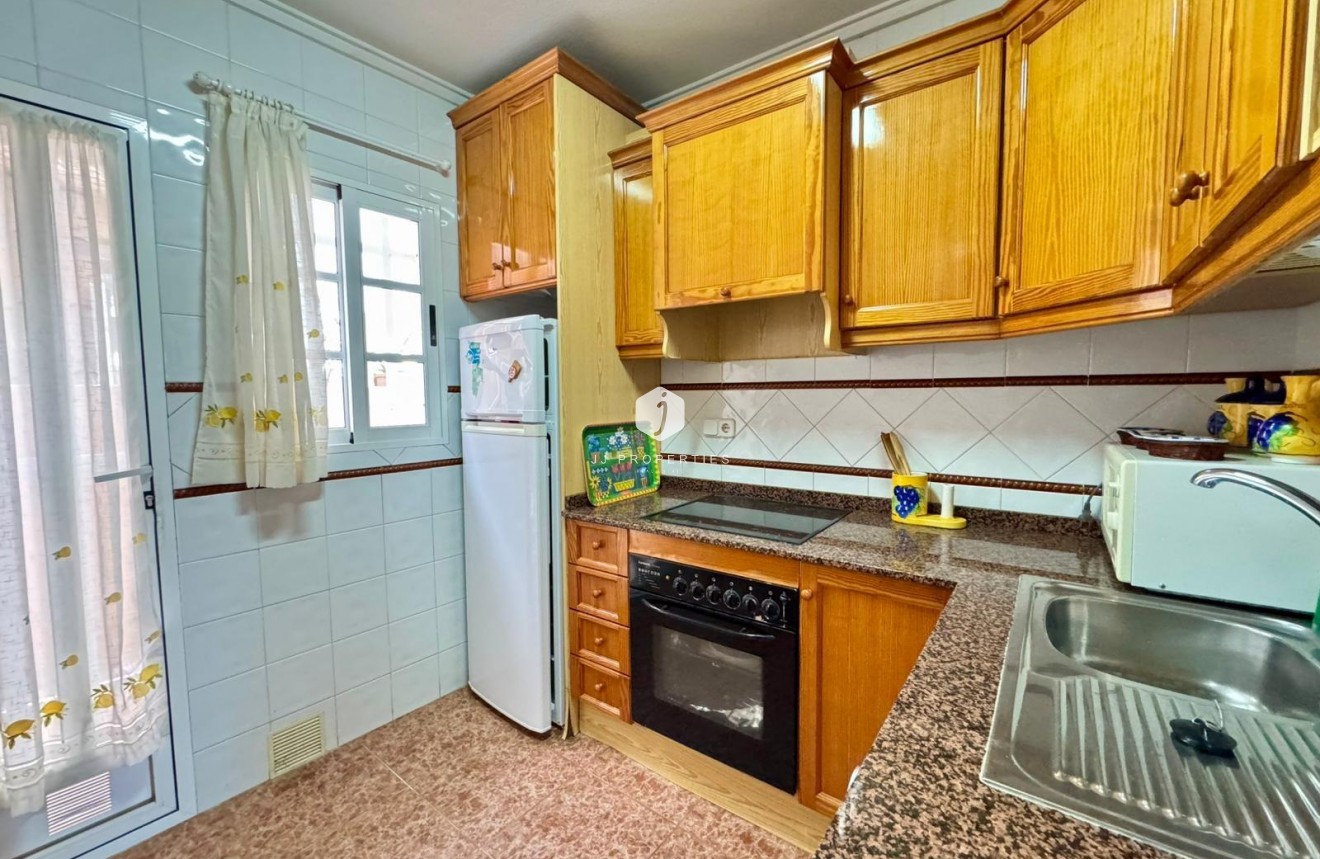 Resale - Villa -
Torrevieja - Costa Blanca