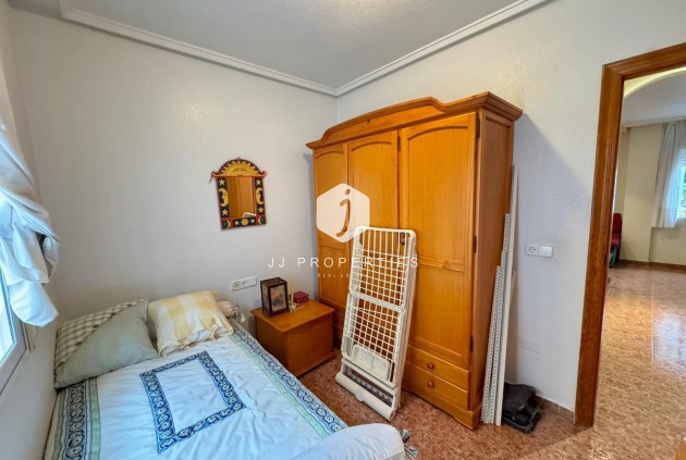 Resale - Villa -
Torrevieja - Costa Blanca