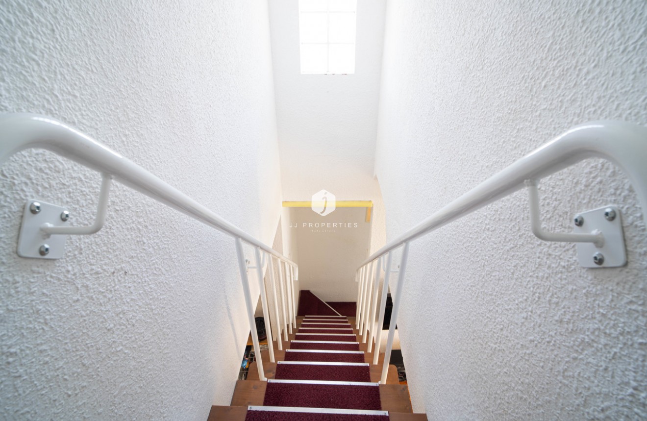 Resale - Chalet -
Torrevieja - Costa Blanca