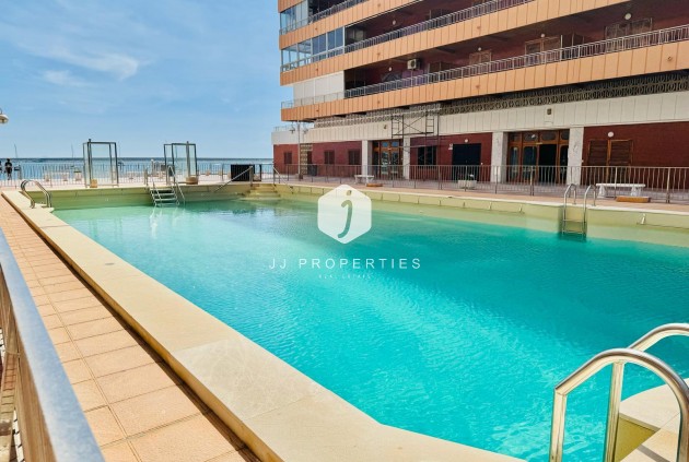 Resale - Apartment / flat -
Torrevieja - Costa Blanca