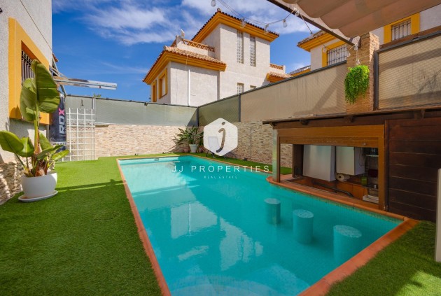 D'occasion - Villa -
Los Montesinos - La herrada