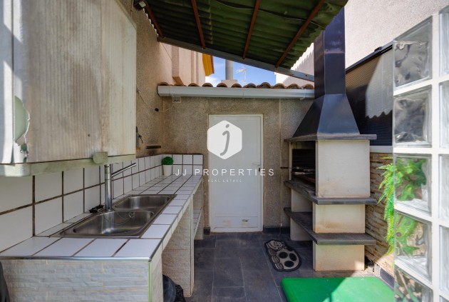 D'occasion - Villa -
Los Montesinos - La herrada