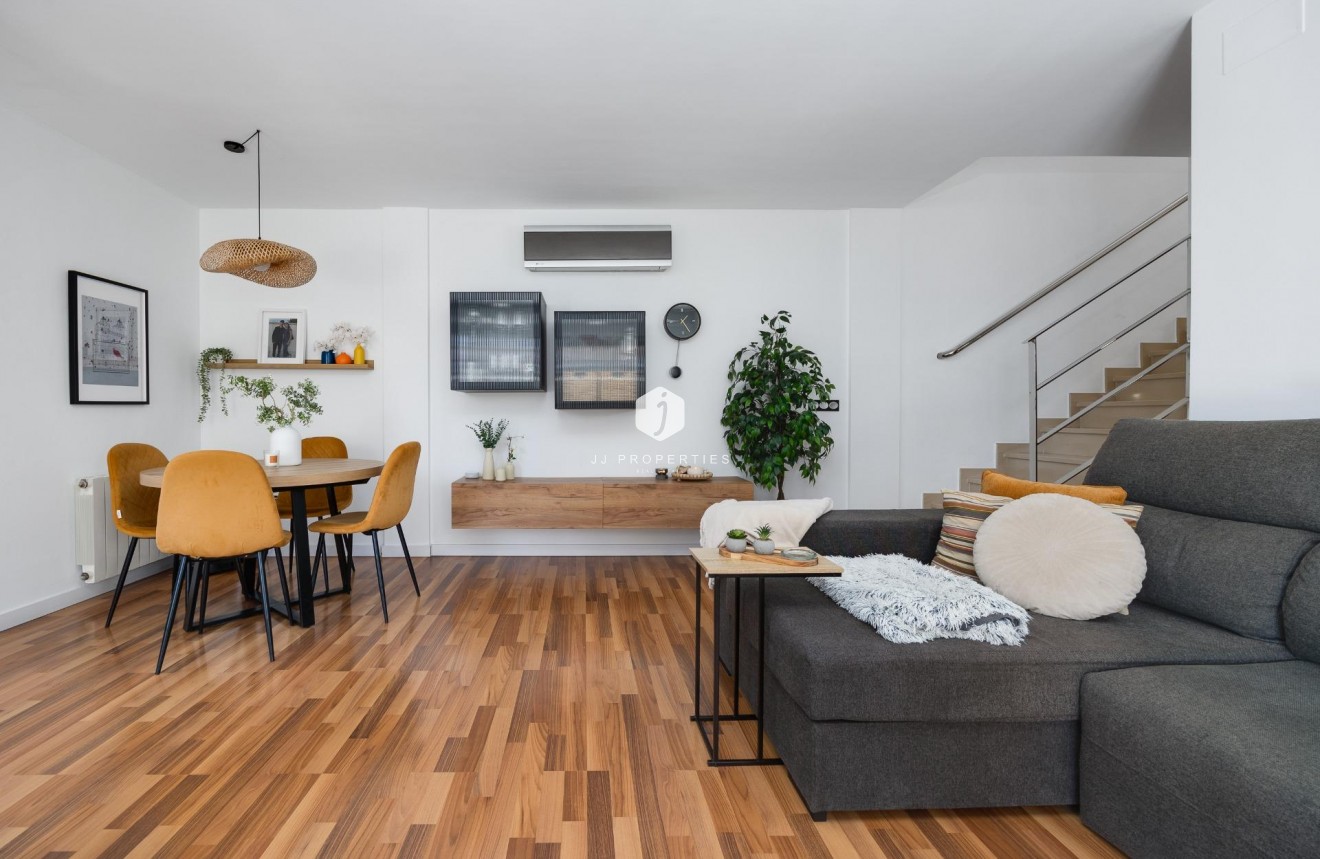 D'occasion - Villa -
Los Montesinos - La herrada