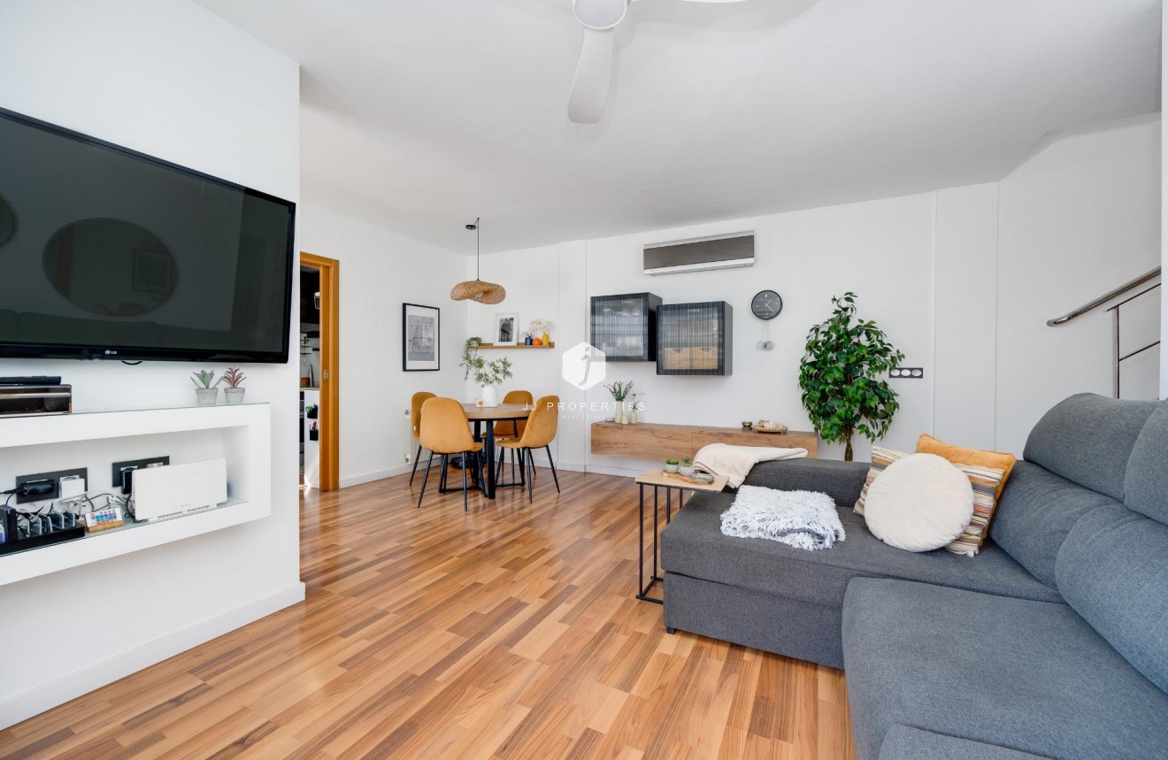 D'occasion - Villa -
Los Montesinos - La herrada