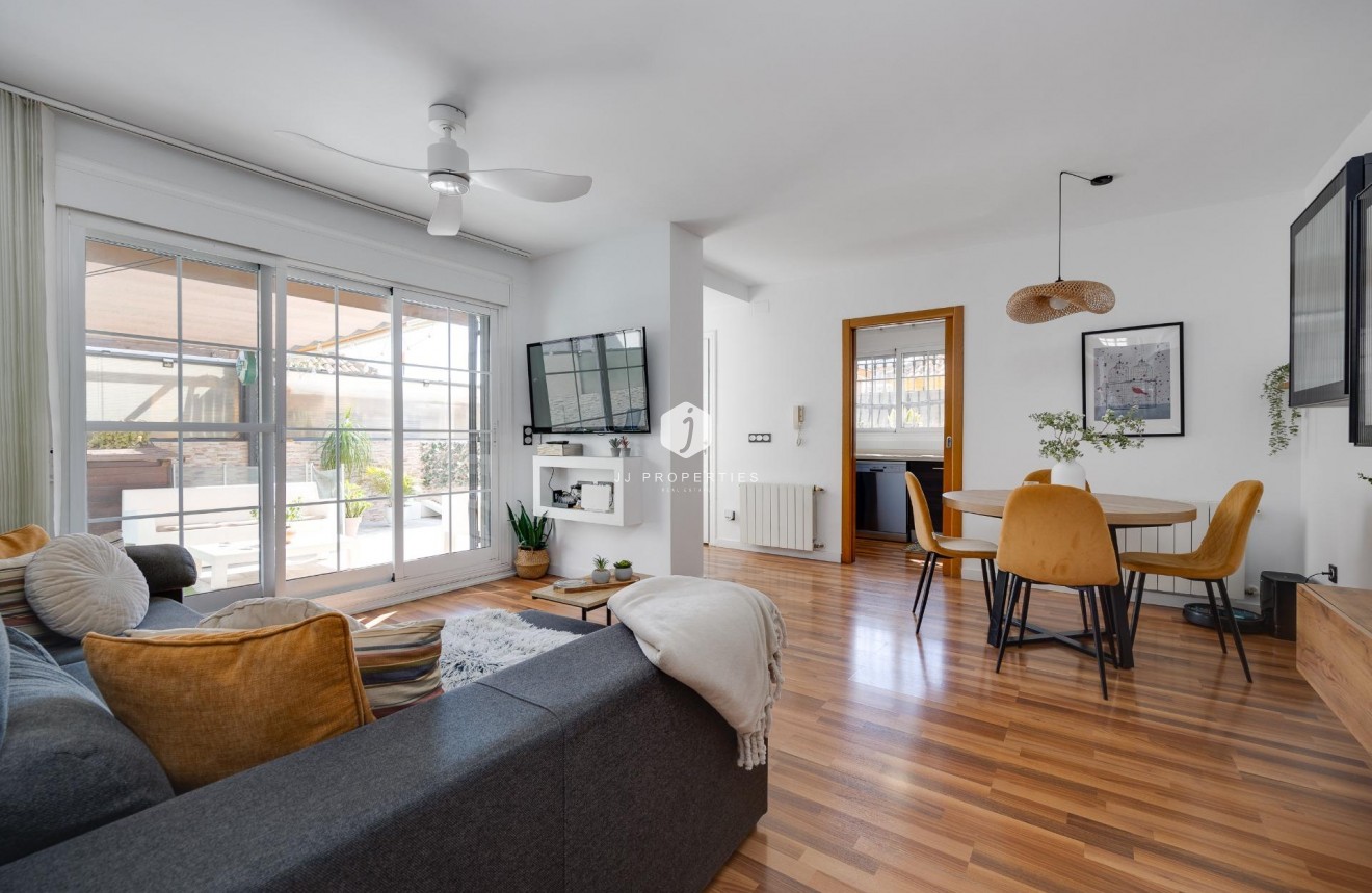 D'occasion - Villa -
Los Montesinos - La herrada