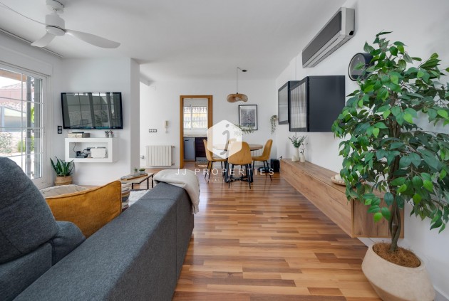 D'occasion - Villa -
Los Montesinos - La herrada