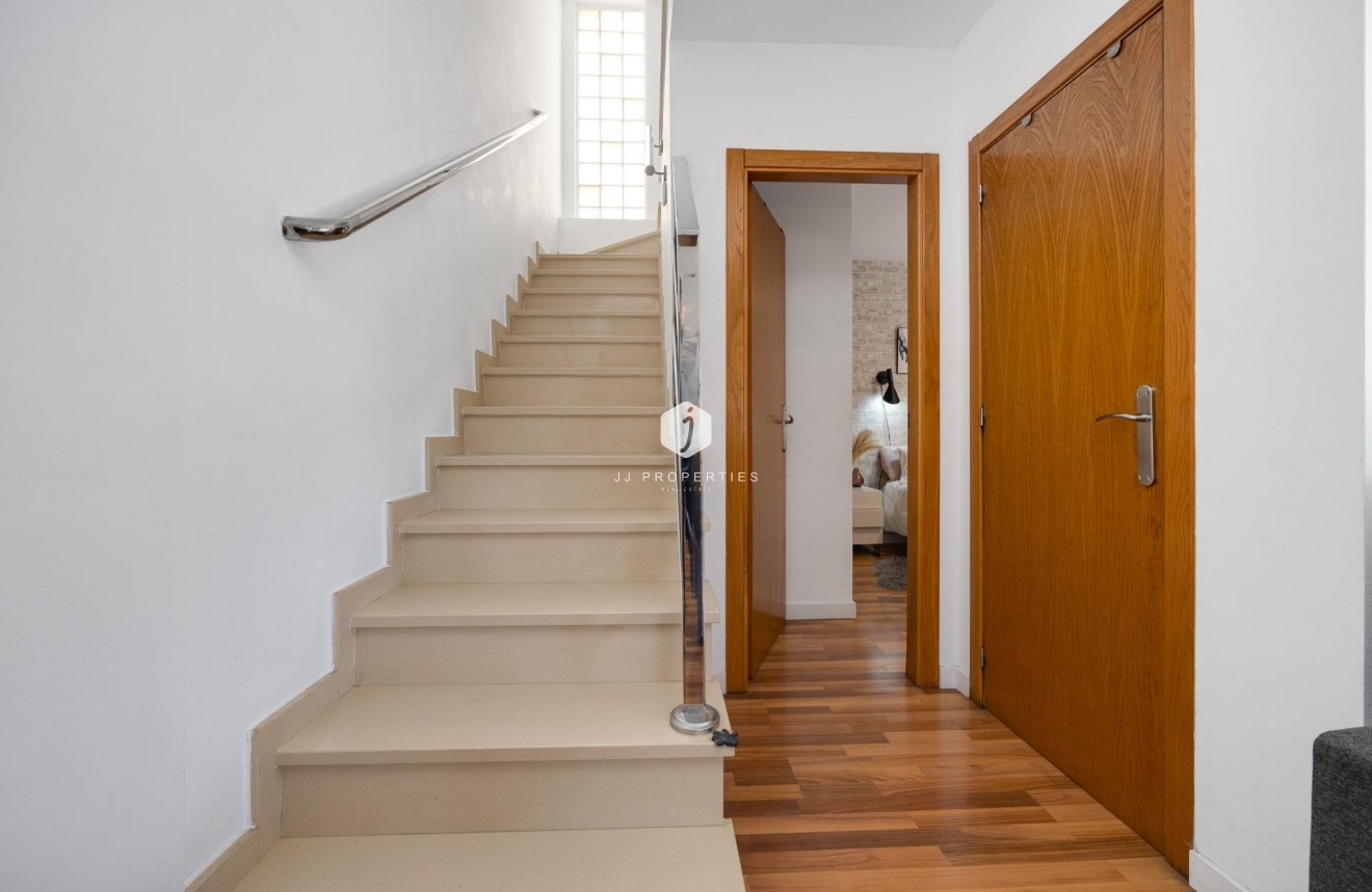 D'occasion - Villa -
Los Montesinos - La herrada