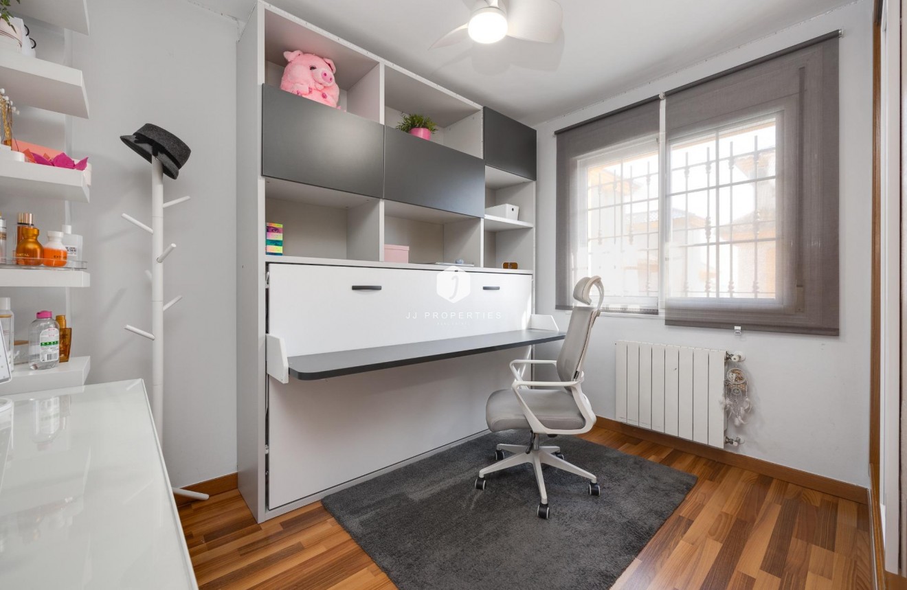 D'occasion - Villa -
Los Montesinos - La herrada