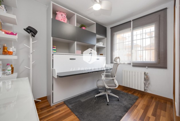 D'occasion - Villa -
Los Montesinos - La herrada