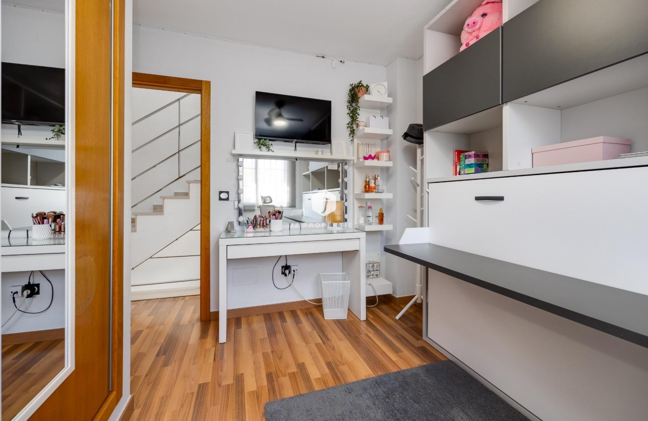 D'occasion - Villa -
Los Montesinos - La herrada