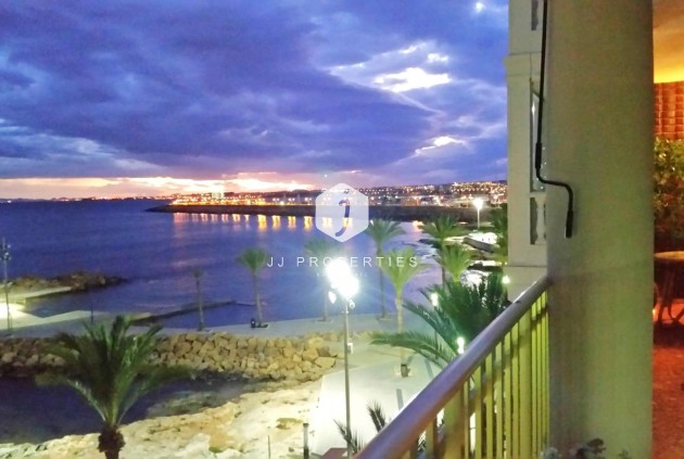 Resale - Apartment / flat -
Torrevieja - Estacion de autobuses