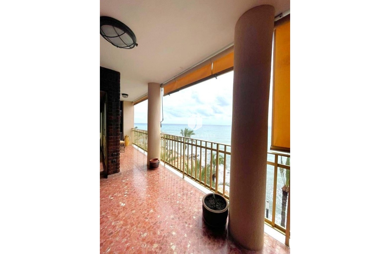 Resale - Apartment / flat -
Torrevieja - Estacion de autobuses