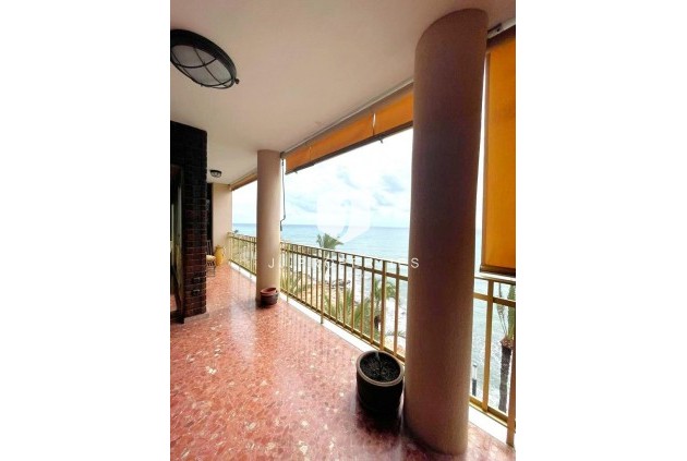 Resale - Apartment / flat -
Torrevieja - Estacion de autobuses