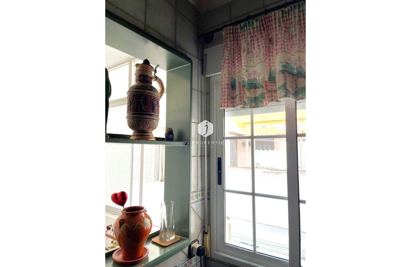 Resale - Apartment / flat -
Torrevieja - Estacion de autobuses