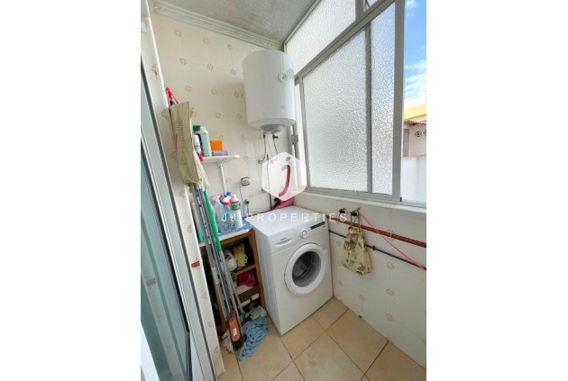 Resale - Apartment / flat -
Torrevieja - Estacion de autobuses