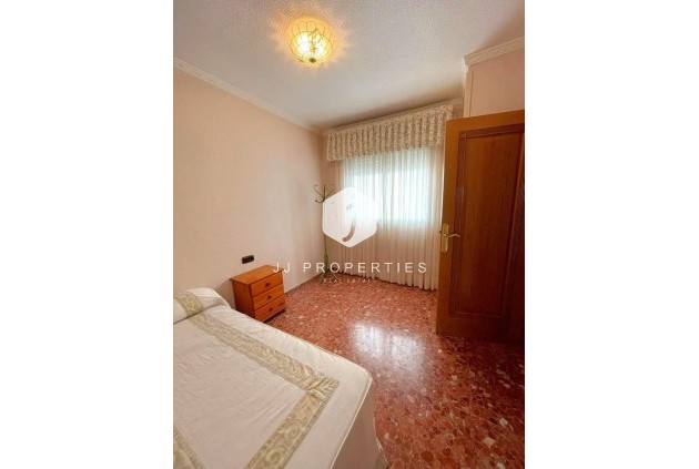 Resale - Apartment / flat -
Torrevieja - Estacion de autobuses