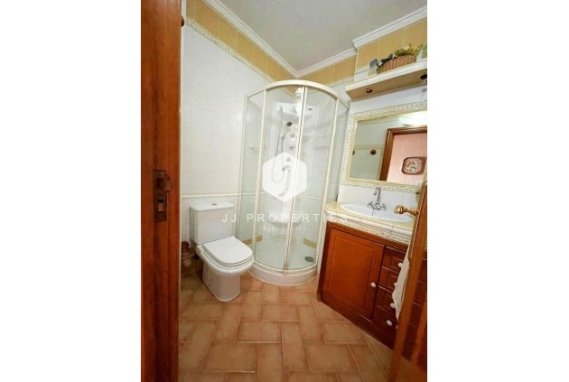 Resale - Apartment / flat -
Torrevieja - Estacion de autobuses