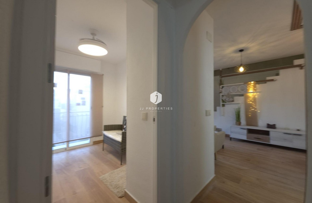 Resale - Penthouse -
Torrevieja - Cala Ferris