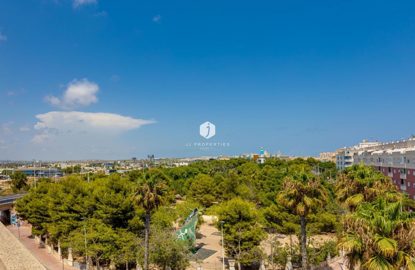 Resale - Penthouse -
Torrevieja - Centro