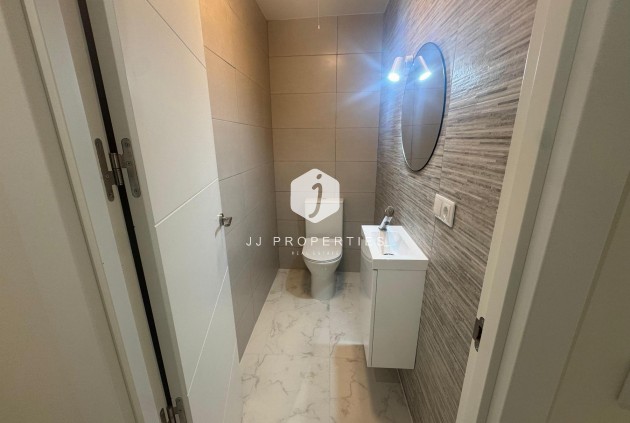 Resale - Apartment / flat -
Torrevieja - Costa Blanca