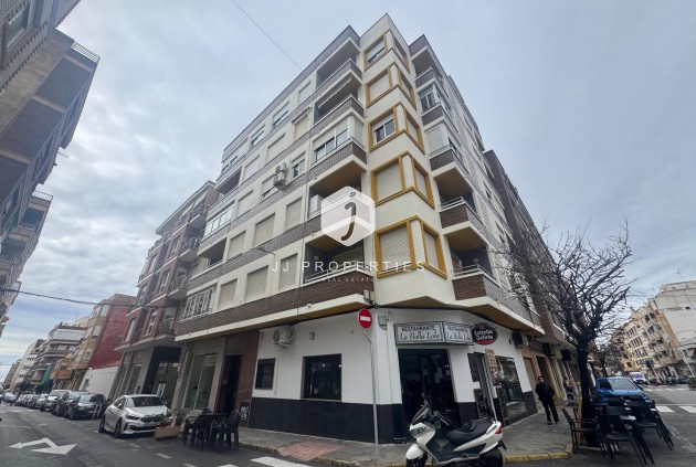 Resale - Apartment / flat -
Torrevieja - Costa Blanca