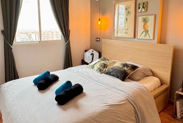 Resale - Apartment / flat -
Torrevieja - Costa Blanca