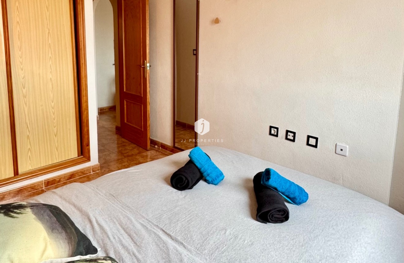 Resale - Apartment / flat -
Torrevieja - Costa Blanca