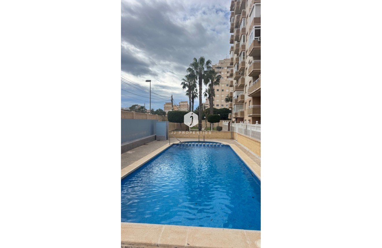 Resale - Apartment / flat -
Torrevieja - Costa Blanca