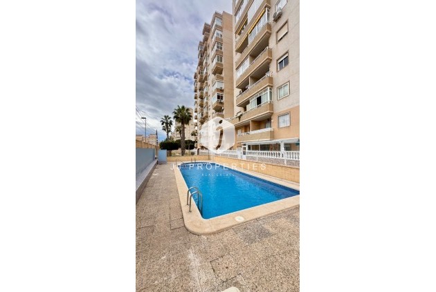 Resale - Apartment / flat -
Torrevieja - Costa Blanca