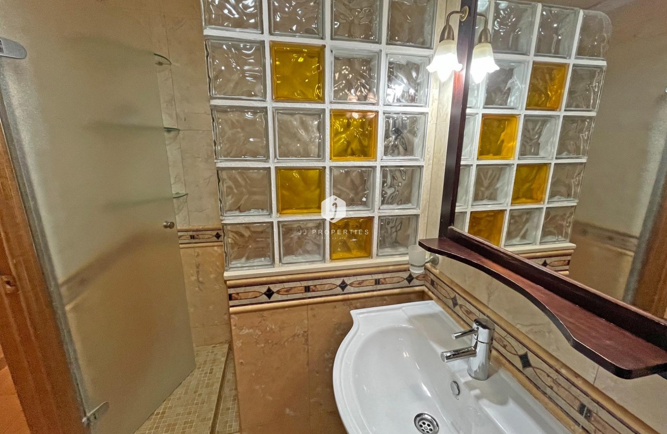 Resale - Apartment / flat -
Formentera del Segura - Los Palacios