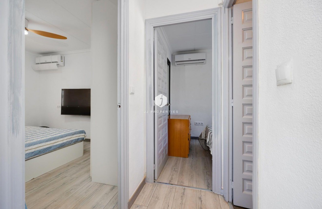 Resale - Villa -
San Fulgencio - La Marina