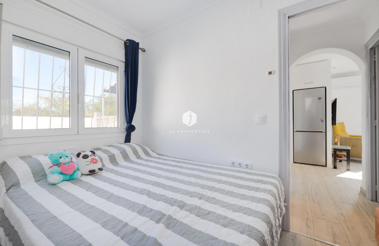 Resale - Villa -
San Fulgencio - La Marina