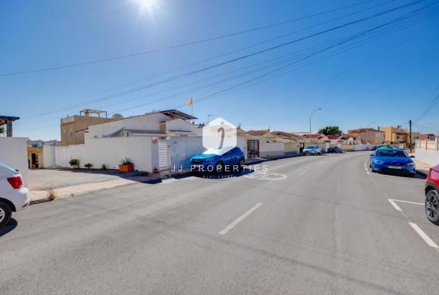 Resale - Villa -
San Fulgencio - La Marina