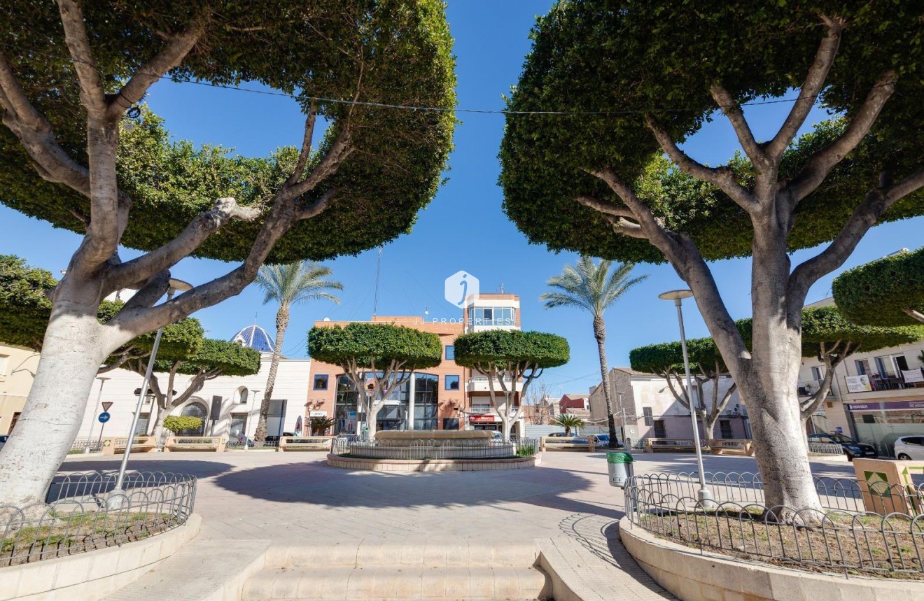 Resale - Villa -
San Fulgencio - La Marina