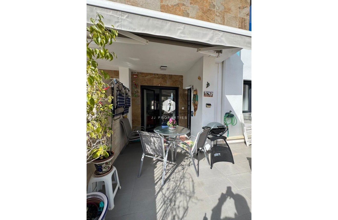 Resale - Chalet -
Bigastro - Comunidad Valenciana