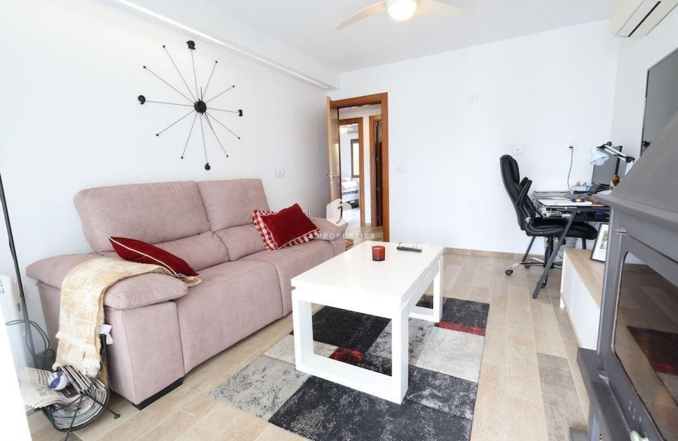 Resale - Duplex -
Cabo Roig - Costa Blanca