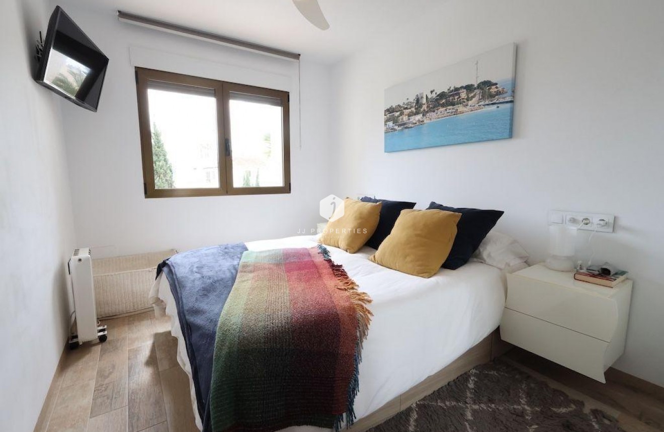 Resale - Duplex -
Cabo Roig - Costa Blanca