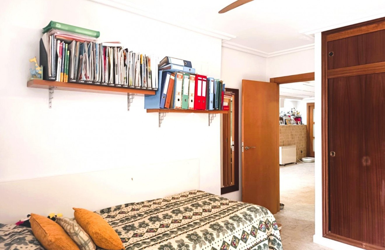 Resale - Duplex -
Cabo Roig - Costa Blanca