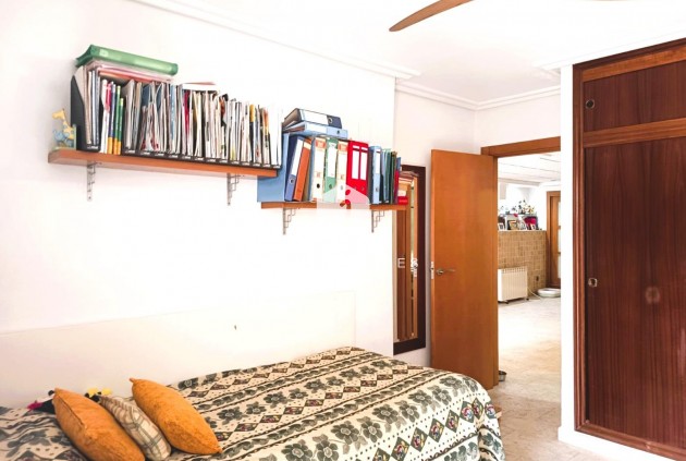 Resale - Duplex -
Cabo Roig - Costa Blanca